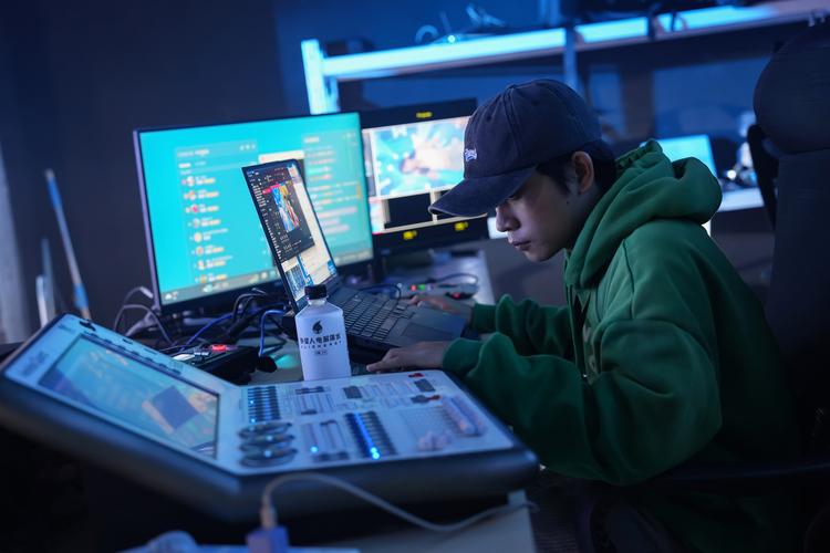 組織文化藝術交流活動;文藝創作;互聯網銷售(除銷售需要許可的商 )